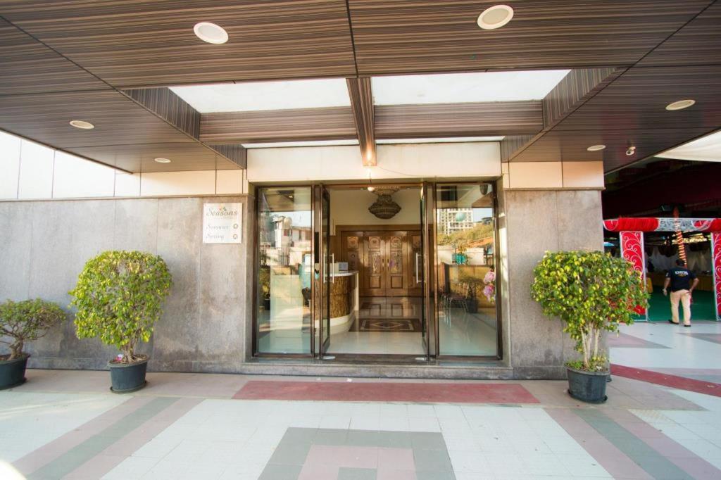 Seasons Hotel Mira-Bhayandar Esterno foto
