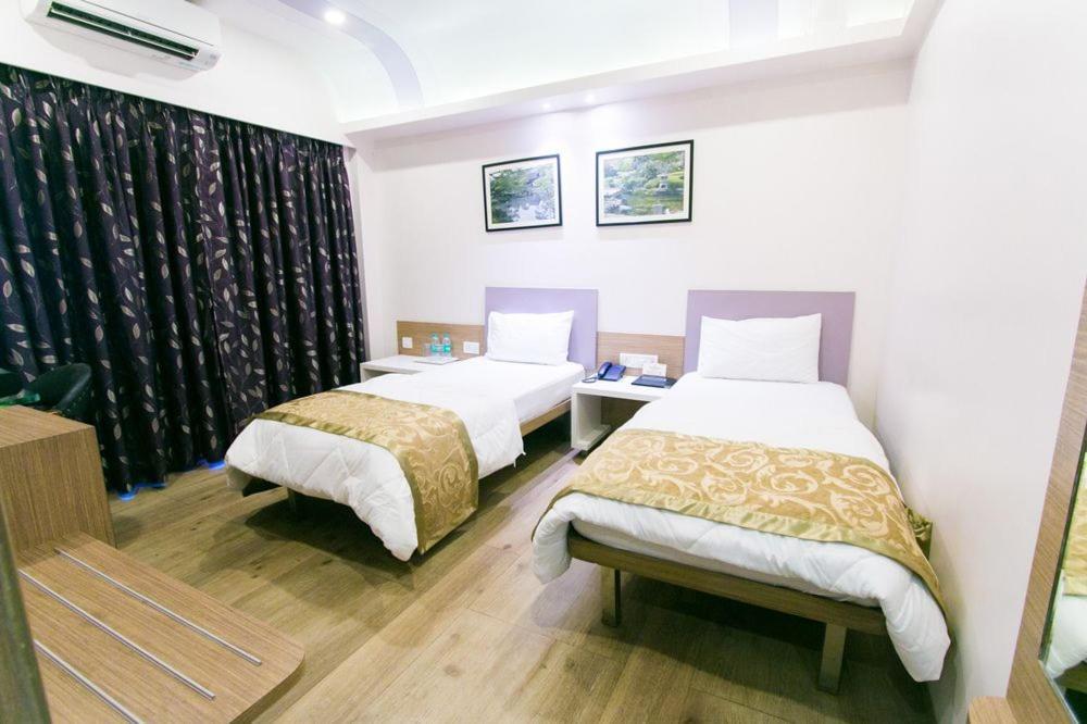 Seasons Hotel Mira-Bhayandar Esterno foto